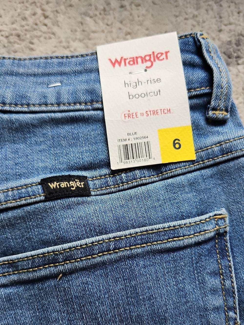 NEW! Wrangler Blue Wash High Rise Bootcut Jeans Multiple Sizes - Picture 7 of 16